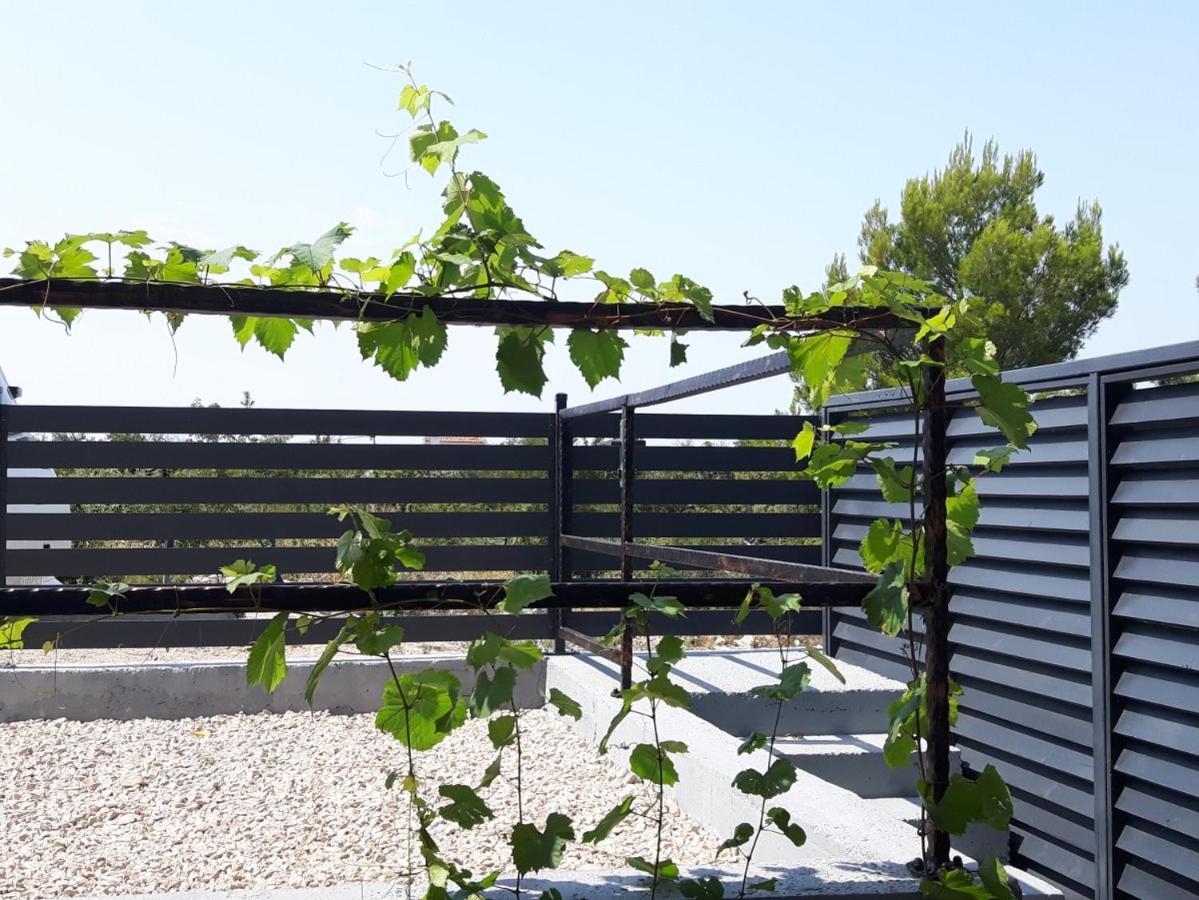 Apartmani Dalmacjia Grebastica Ngoại thất bức ảnh
