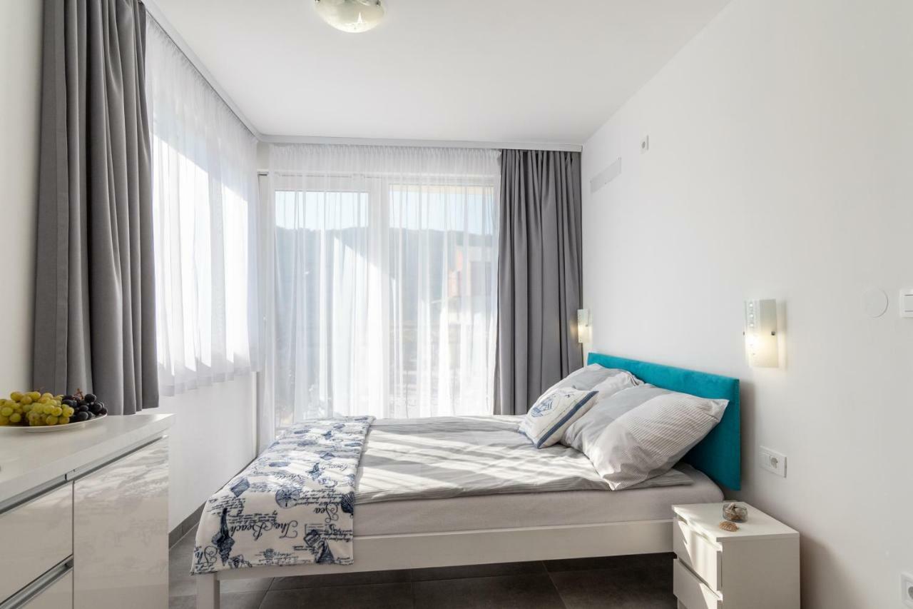 Apartmani Dalmacjia Grebastica Ngoại thất bức ảnh