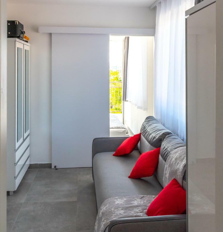 Apartmani Dalmacjia Grebastica Ngoại thất bức ảnh