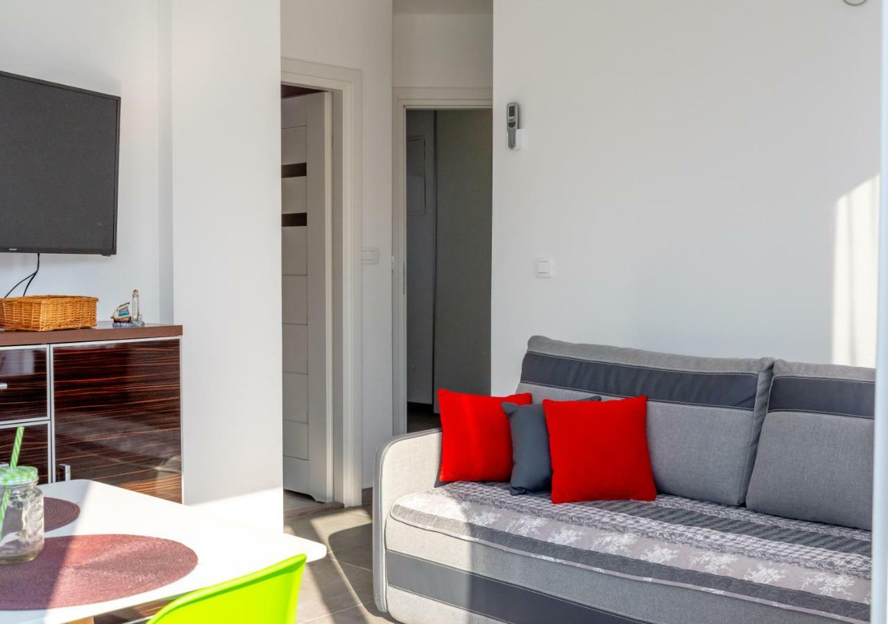 Apartmani Dalmacjia Grebastica Ngoại thất bức ảnh